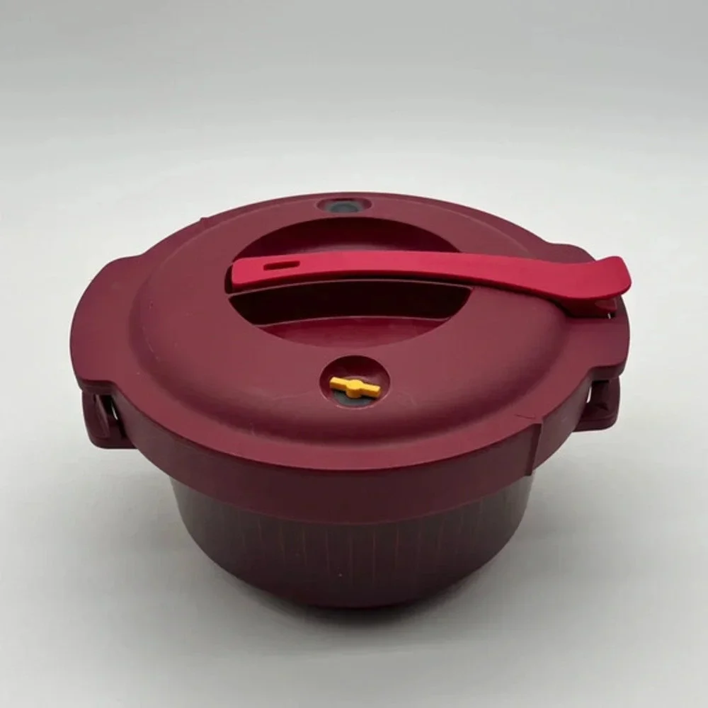 Tupperware Microwave 2-Quart Round Pressure‎ Cooker-NEW